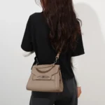 Fashion Large Capacity Casual Handbag Women Shoulder Bag High Quality Casual Tote Female Popular Commuter Crossbody Bag